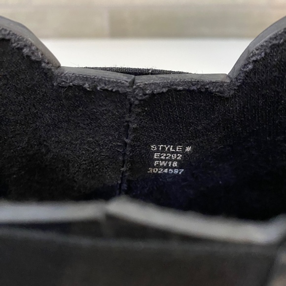 Madewell Chelsea Black Slip On Ankle Rubber Rain Boots Size 8 - Picture 4 of 13